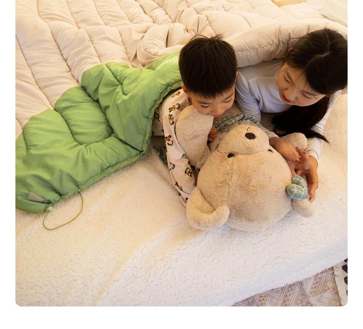 シュラフ 親子ふたりで眠れる快適シュラフ