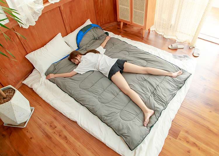 シュラフ 極暖フワモコ寝袋 ウィンターキャンプ特化型