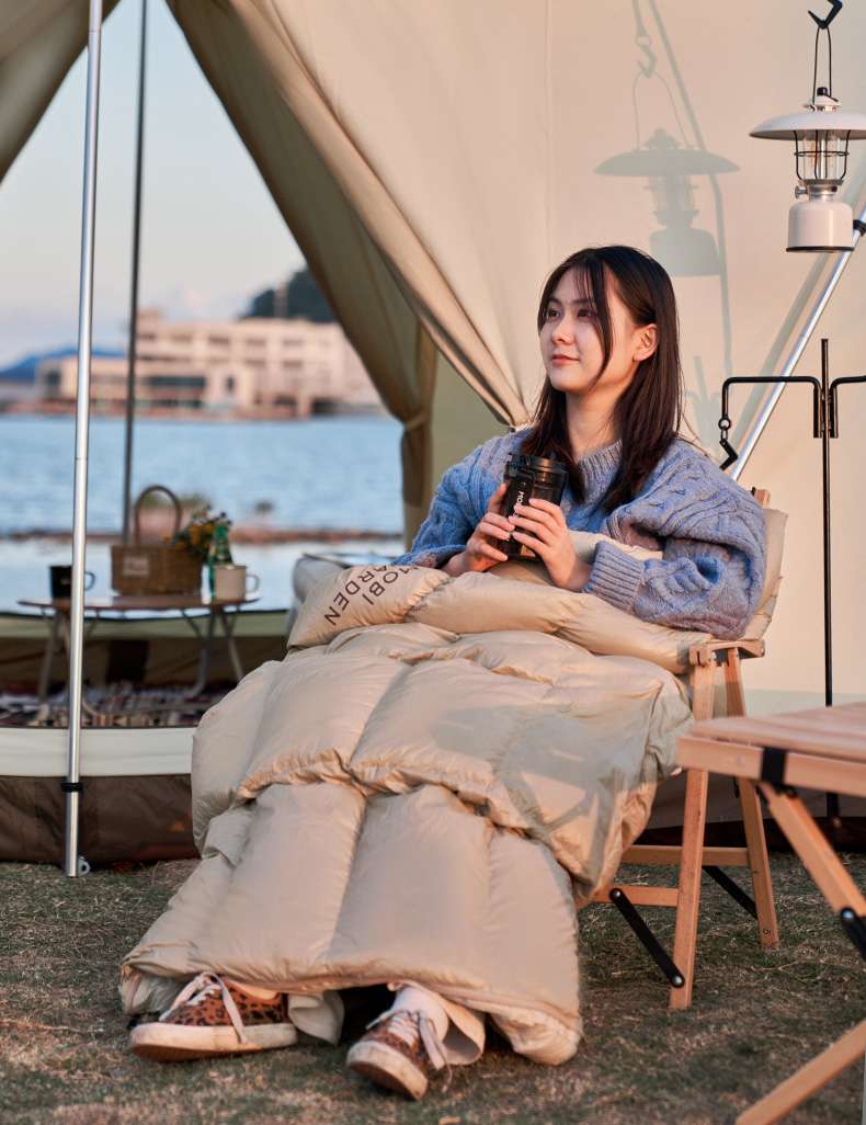 快適キャンプ 縦横縫い目構造シュラフ