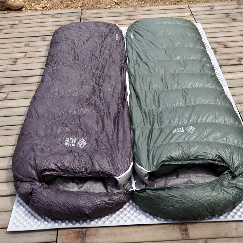 極寒対応の軽量高機能シュラフ