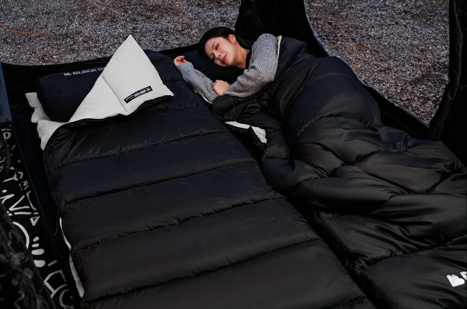 シュラフ 究極の快眠 フルオープン寝袋
