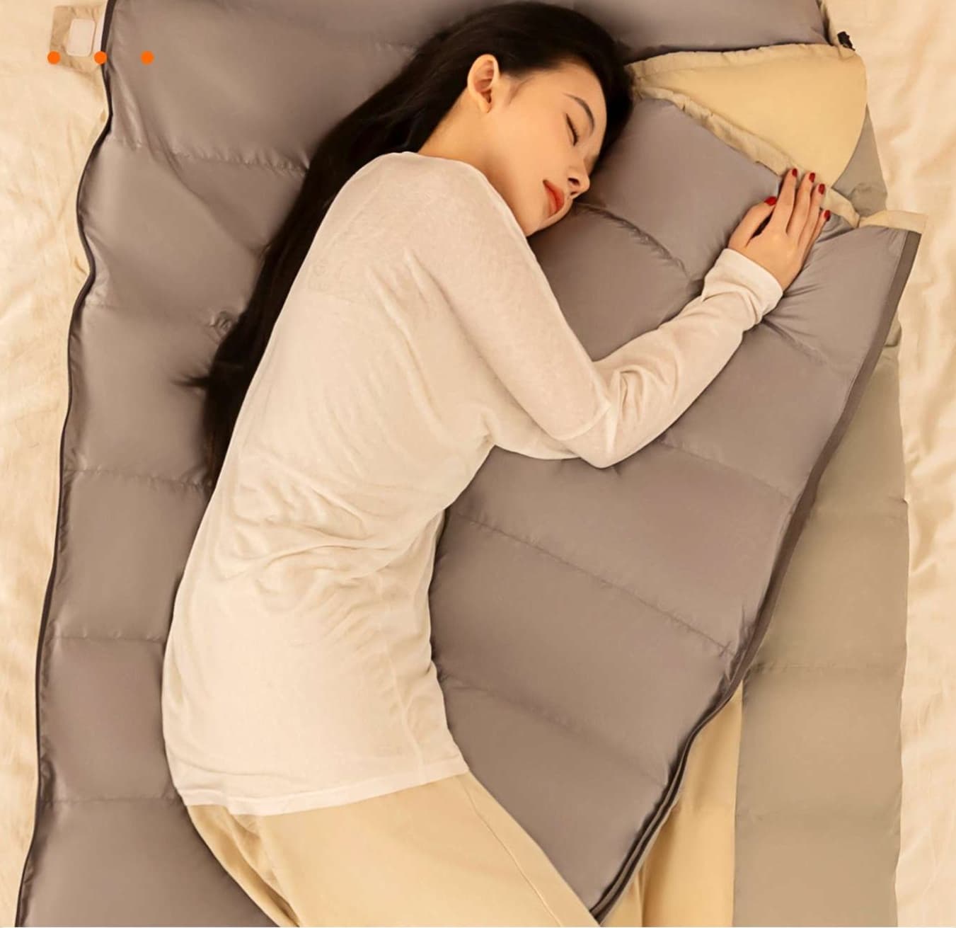 シュラフ 極上の眠りを誘う鴨絨寝袋