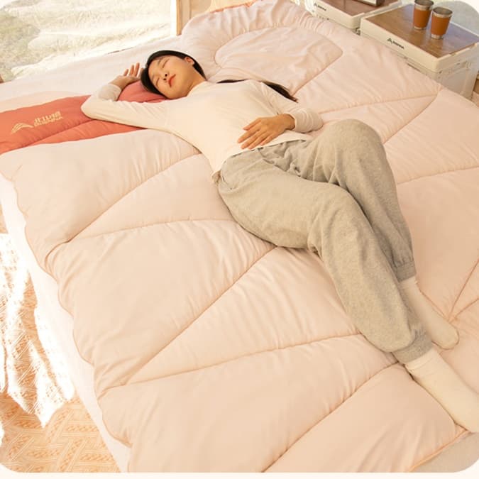 シュラフ ふんわり暖かい 冬用
